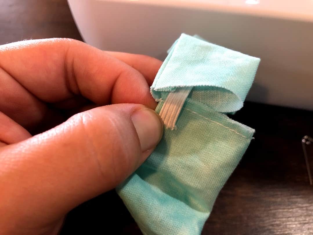 How to Make a Scrunchie with Step by Step Photos Beginner Sewing