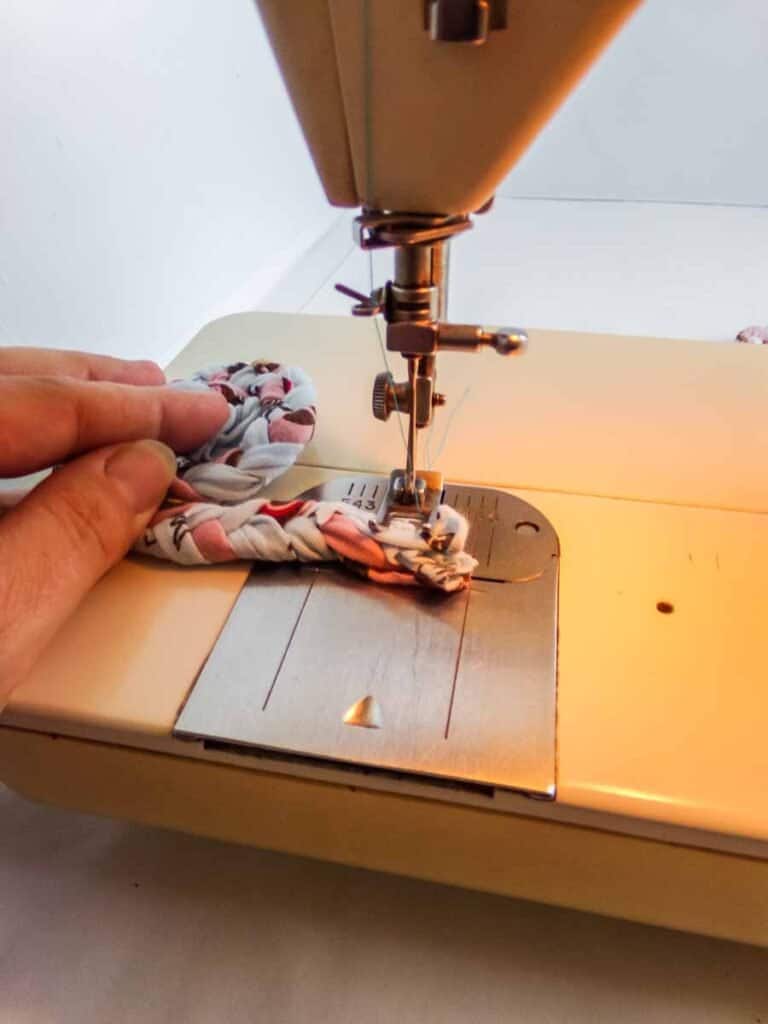 How To Make Braided Coasters – Easy Scrap Fabric Busting Project ...