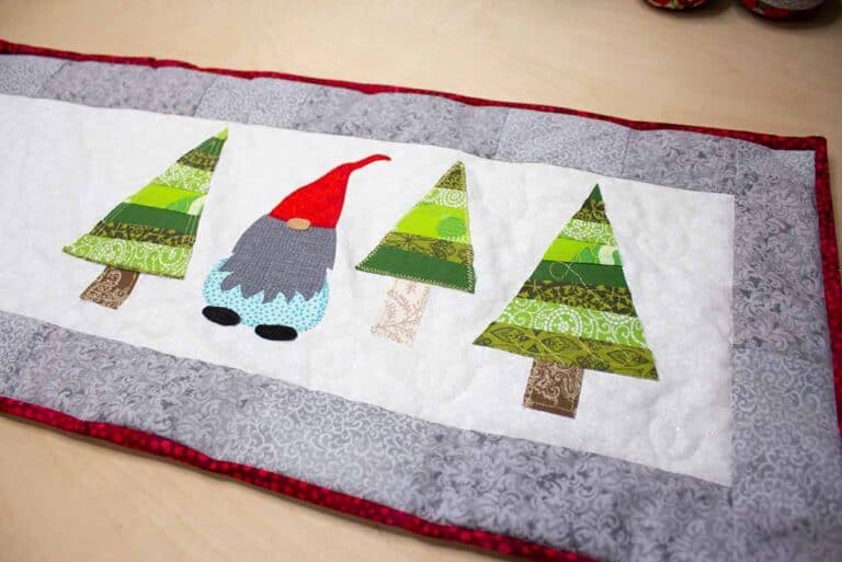 How To Make A Christmas Table Runner Beginner Sewing Projects