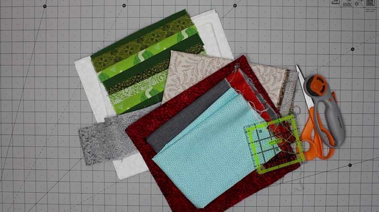 How To Make A Christmas Table Runner – Beginner Sewing Projects
