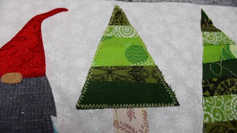 How To Make A Christmas Table Runner – Beginner Sewing Projects